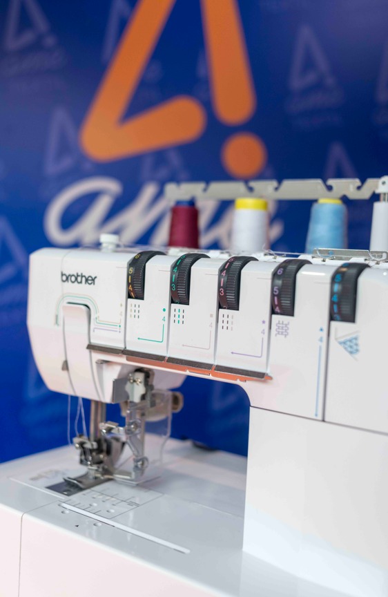 Collareta Brother CV 3550.